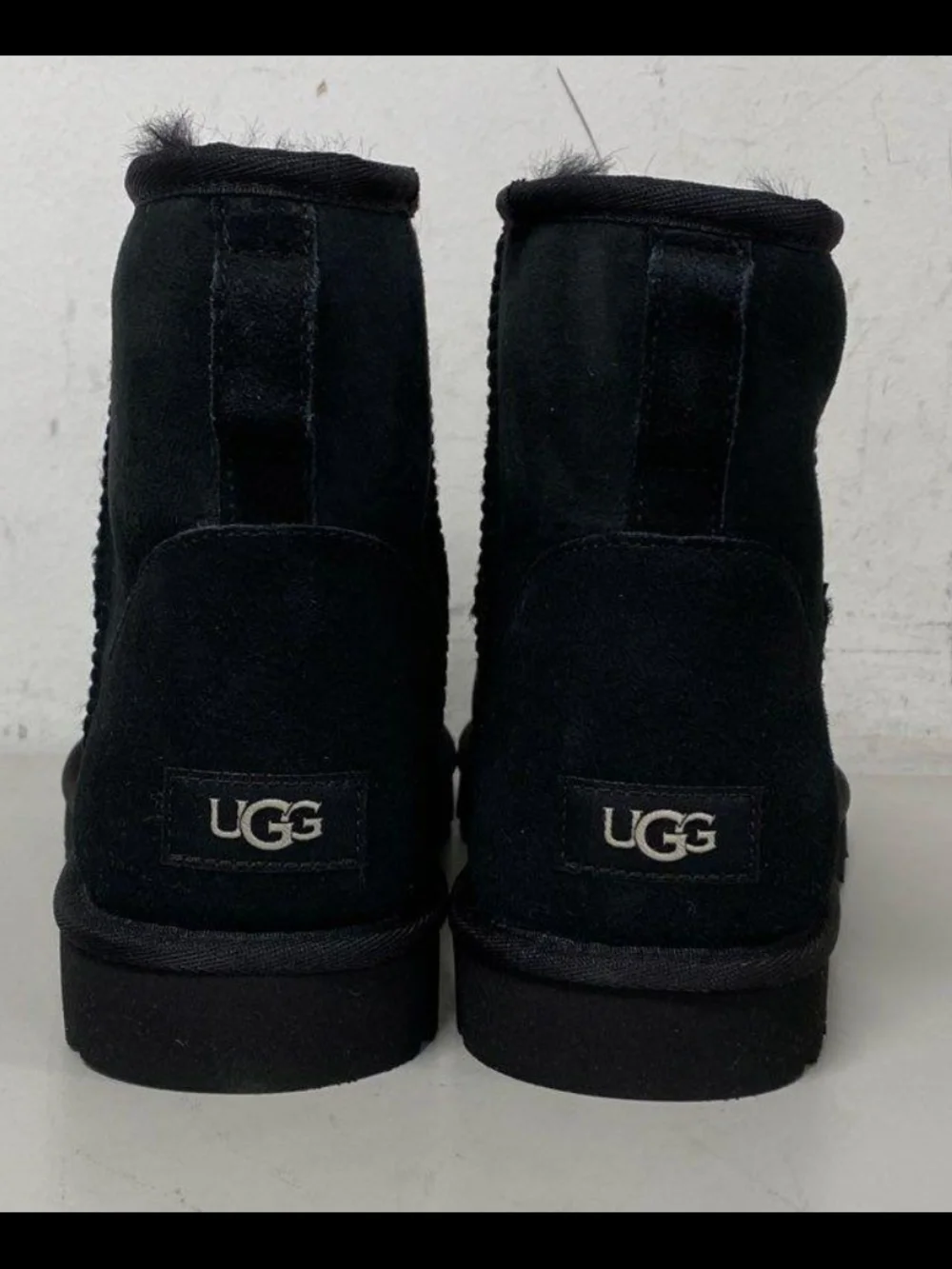 UGG Classic Mini Men's Boots Size 11 NIB MSRP $174.95